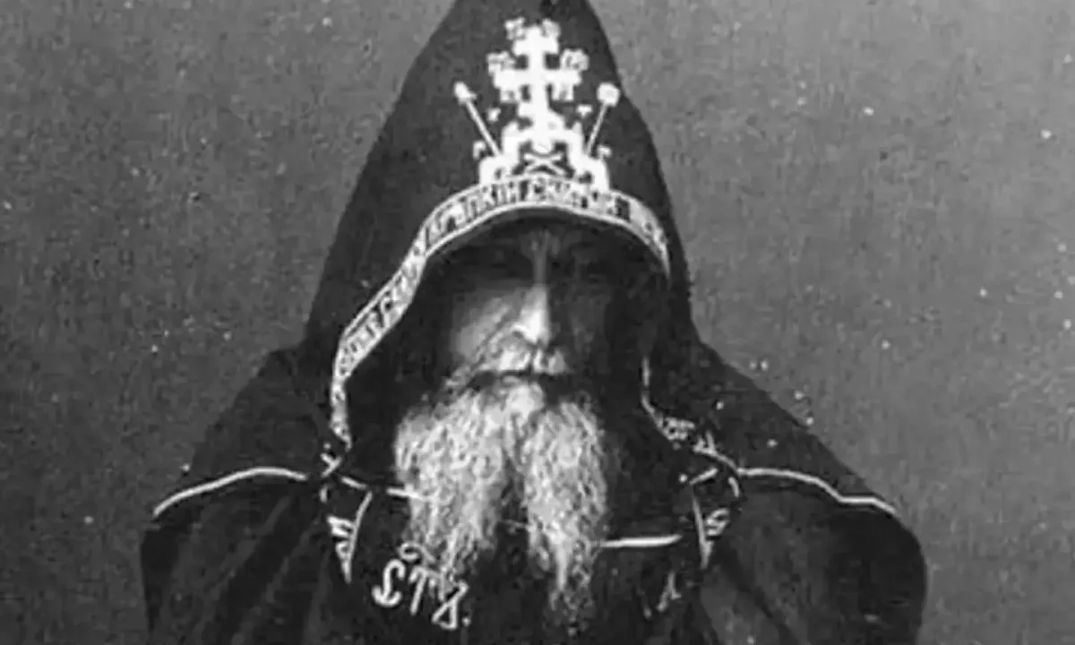 μοναχός δεν είδε ποτέ γυναίκα