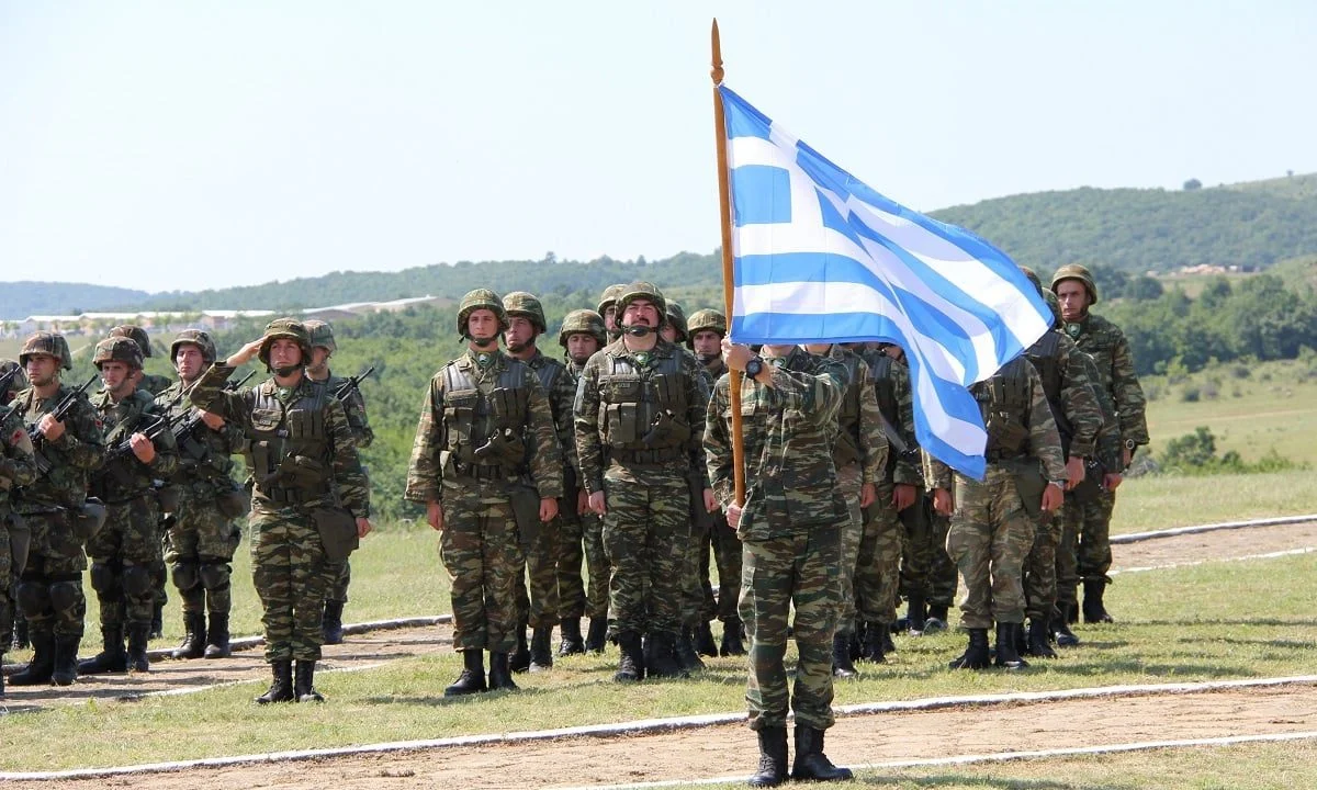 Ανατριχίλα! Έλληνες στρατιώτες τραγουδούν τον Εθνικό Ύμνο!