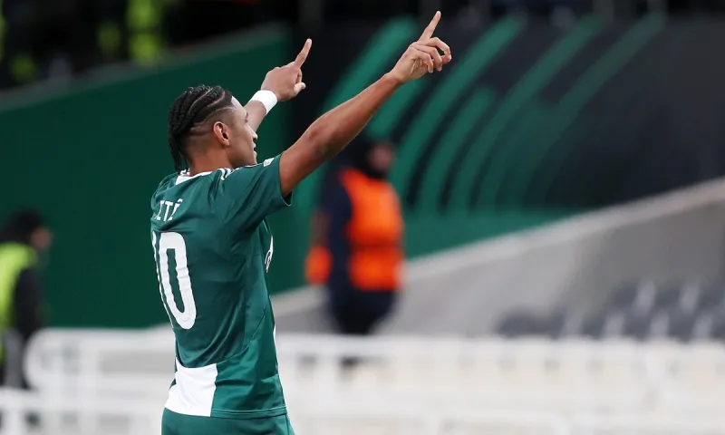 Παναθηναϊκός - Βίκινγκουρ 2-0: Πρόκριση στο τέλος με Τετέ