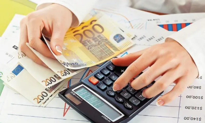 Τι να κάνεις αν σου κατασχέσουν τον λογαριασμό λόγω χρεών στην εφορία!