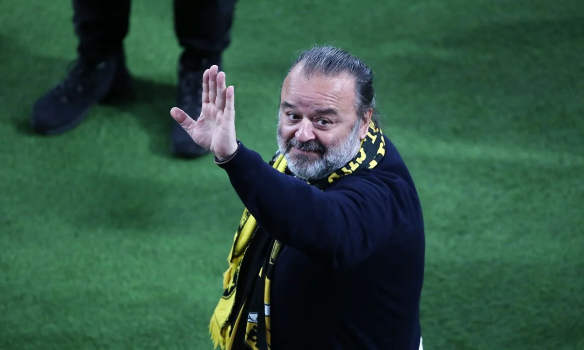 Αυτόν «χρυσώνει» ο Ηλιόπουλος!