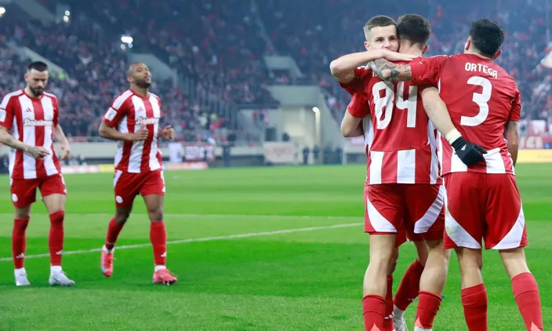 Η βαθμολογία της Super League μετά τις νίκες Ολυμπιακού και ΑΕΚ