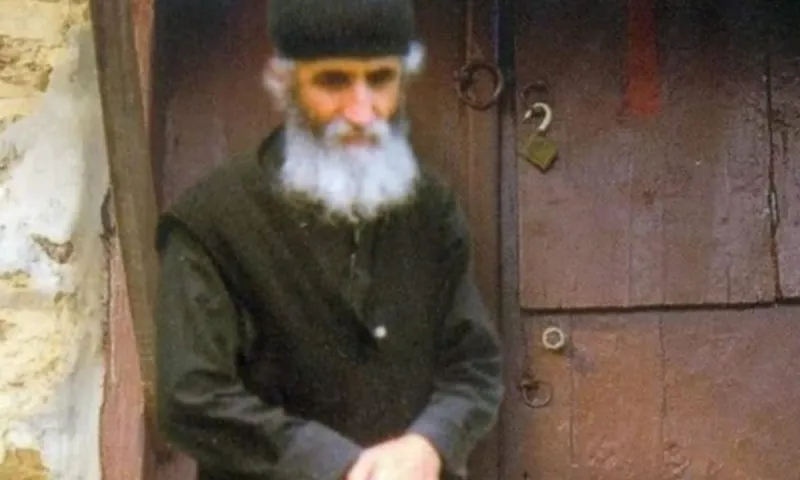 Ηχητικό : Μιλάει ο ίδιος ο Άγιος Παΐσιος : Τι συμβαίνει όταν κάνουμε τον Σταυρό μας;