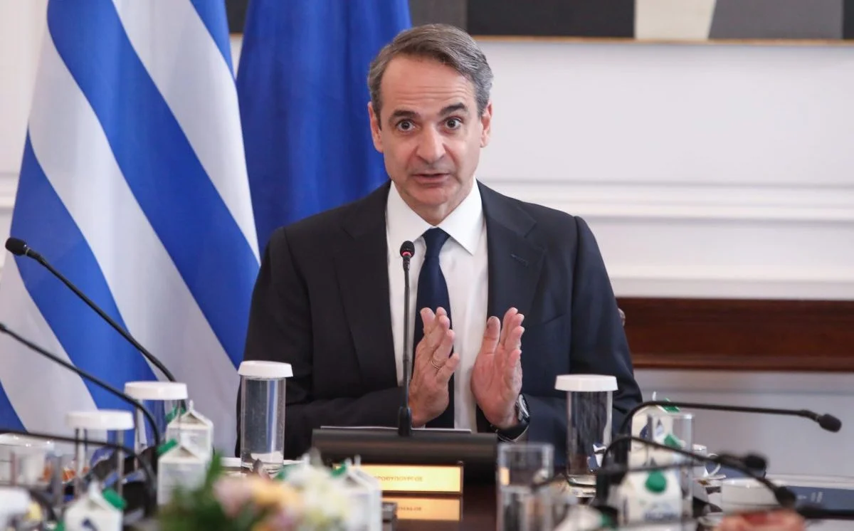 Συλλαλητήριο - Τέμπη: Παραβλέποντας τις χυδαίες δηλώσεις των υπουργών του, ο Μητσοτάκης εμφανίζεται ως εγγυητής... ενότητας.