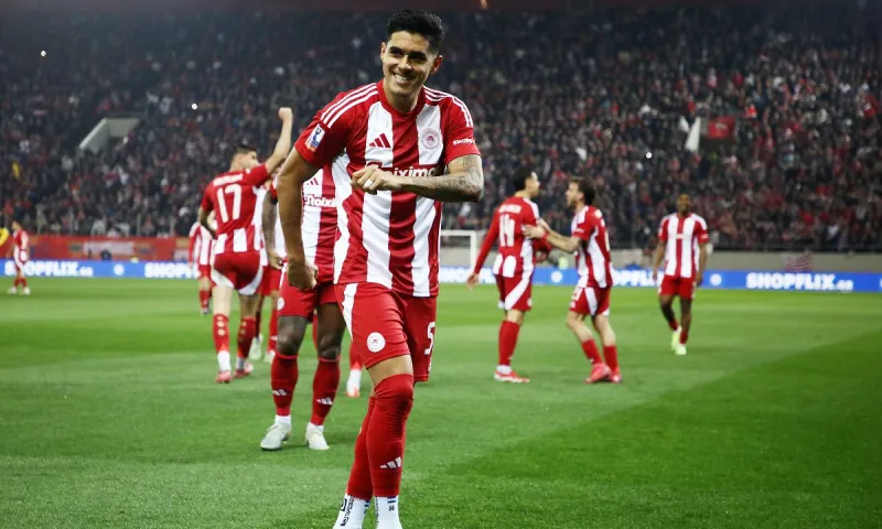 Ολυμπιακός - ΑΕΚ 6-0: Τι ήταν το χορευτικό του Πάλμα στο Γεώργιος Καραϊσκάκης
