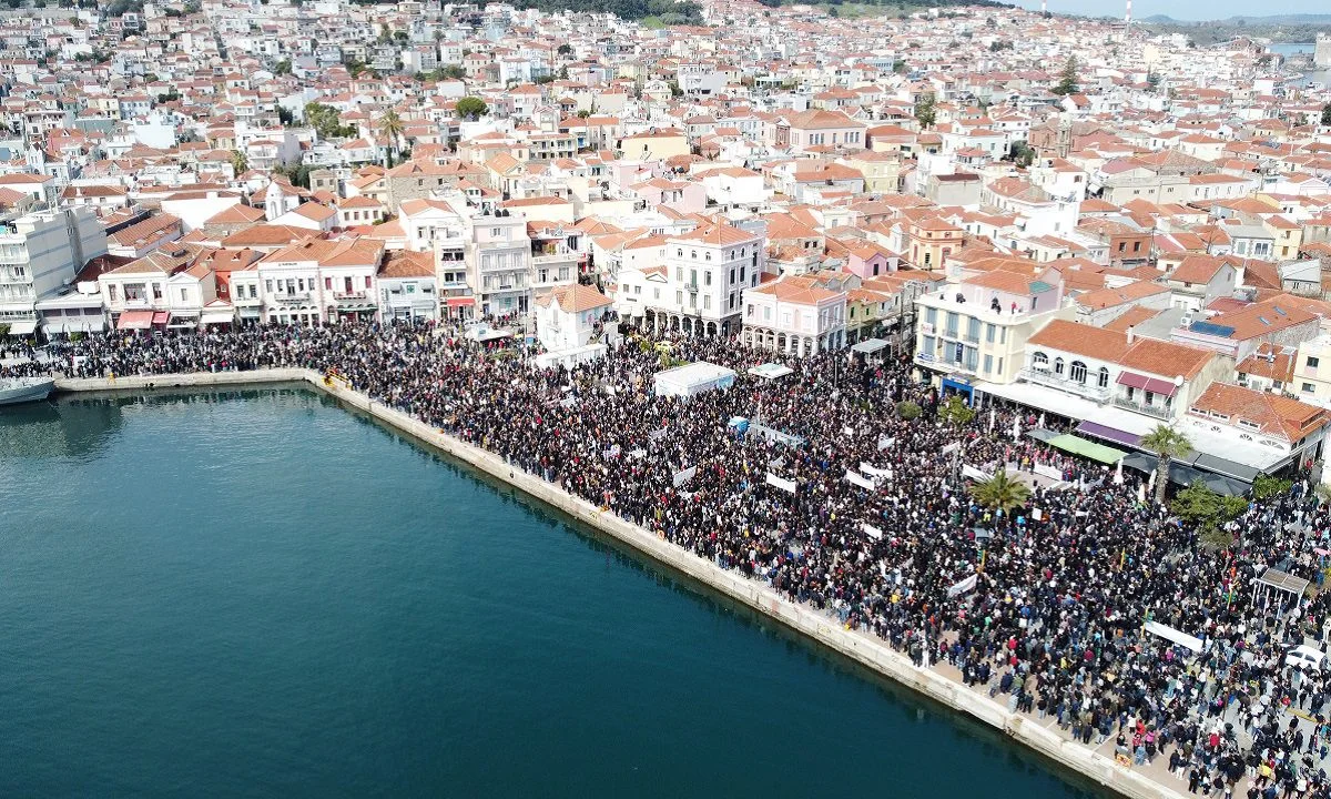 Συλλαλητήριο για τα Τέμπη Γέμισαν κεντρικοί δρόμοι σε Πάτρα, Λάρισα, Άργος, Κέρκυρα, Χανιά, Λιβαδειά, Ναύπλιο, Καβάλα, Μυτιλήνη για τα Τέμπη.