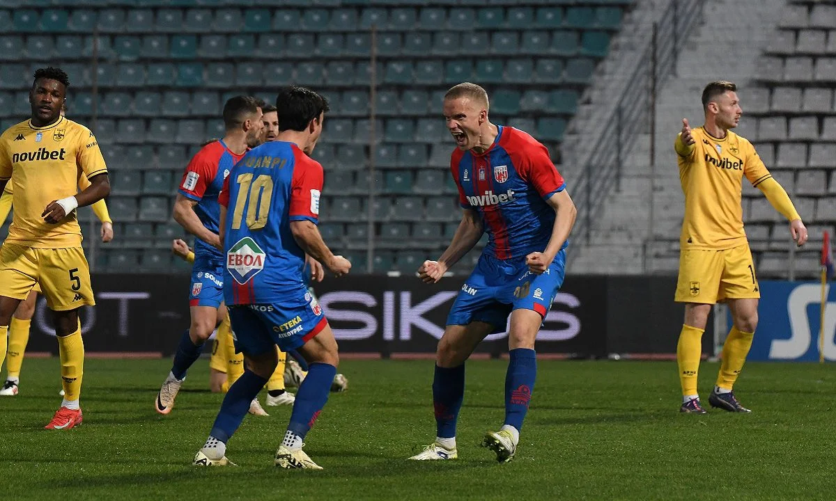 Βόλος ΝΠΣ - Άρης 1-1: Ισοπαλία με γκολ των Χέρμανσον στο 71' για τους γηπεδούχους και Μορόν στο 66'πεν. για τους φιλοξενούμενους.