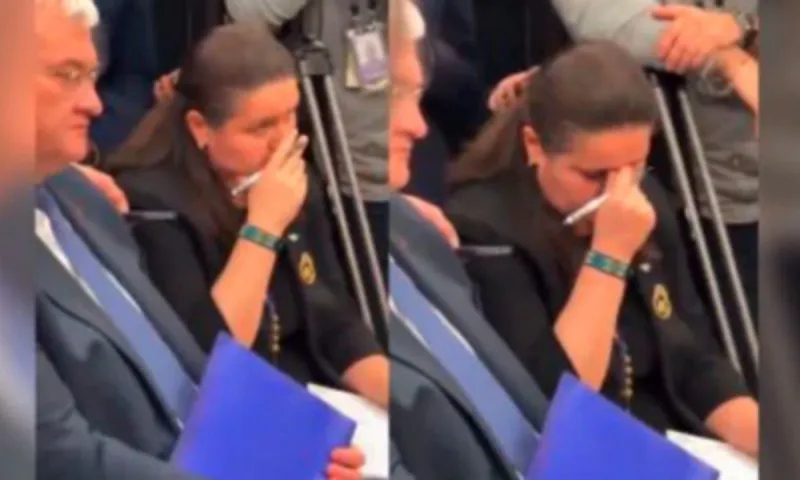Η στιγμή που η Ουκρανή πρέσβης καταλαβαίνει ότι ο Ζελένσκι...