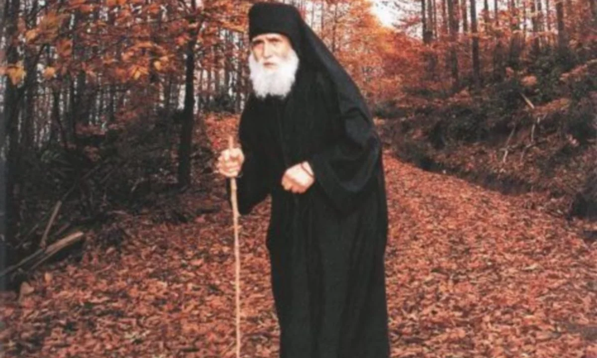 Τι έλεγε ο Άγιος Παΐσιος για τον αιφνίδιο θάνατο, τα παιδιά που πεθαίνουν, τους δολοφονημένους…