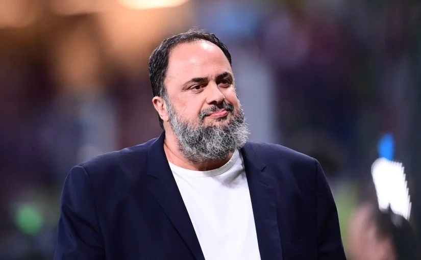Εντάξει μεταγραφή δεν μπορεί να κάνει τώρα, αλλά ο Βαγγέλης Μαρινάκης ετοιμάζει ωραία πράγματα για τα 100 χρόνια του Ολυμπιακού. Και σίγουρα