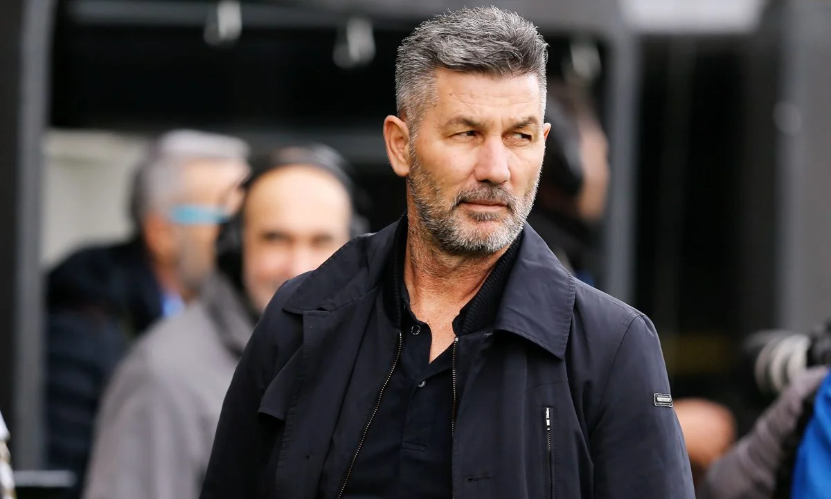 Ο Μαρίνος Ουζουνίδης που θέλει ο Άρης να έχει περισσότερους Έλληνες στο ρόστερ του και η περίπτωση του Δημήτρη Γούτα.