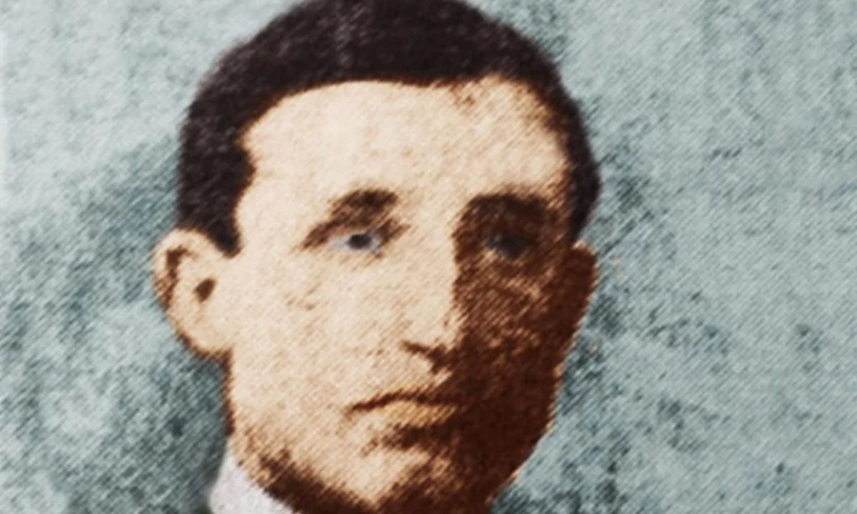 Μιχάλης Παπάζογλου