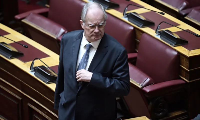Ορκωμοσία ΠτΔ - Κωνσταντίνος Τασούλας: Η κυβέρνηση φώναξε «άξιος» ενώ ο λαός έχει φωνάξει ήδη «ανάξιος»