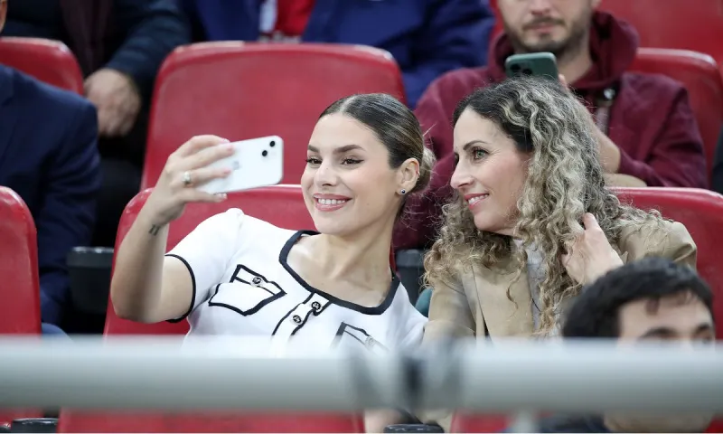 Ολυμπιακός - Μπόντο Γκλιμτ 0-1 (1ο ημ.): Και πέντε ώρες να παίζει μόνο γκολ θα τρώει - Ευτυχώς υπάρχουν και οι οπαδοί του σήμερα