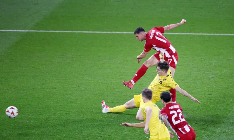 Ολυμπιακός - Μπόντο Γκλιμτ 2-1: Τουλάχιστον αποκλείστηκε σαν Ολυμπιακός μόλις έγινε κανονικός με Μουζακίτη και Γιάρεμτσουκ