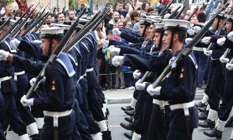 Λάμπρος Τζούμης (Αντιστράτηγος ε.α.): Η Τουρκία πειράχτηκε από τα συνθήματα του Πολεμικού Ναυτικού; Τι να τραγουδούσαν; Την Αλίκη στο Ναυτικό;