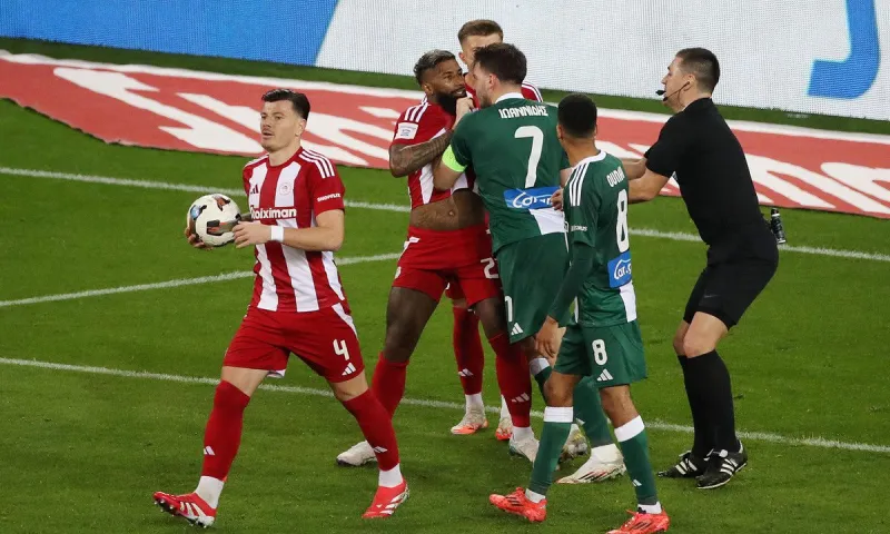 Ολυμπιακός - Παναθηναϊκός: Τελικά, τα είπαν Ιωαννίδης - Ροντινέι στα αποδυτήρια;