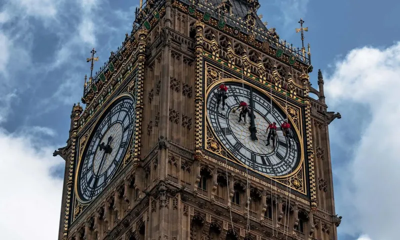 Είπαν ότι θα κάνουν ψηφιακό τον Big Ben και ο κόσμος τους πίστεψε