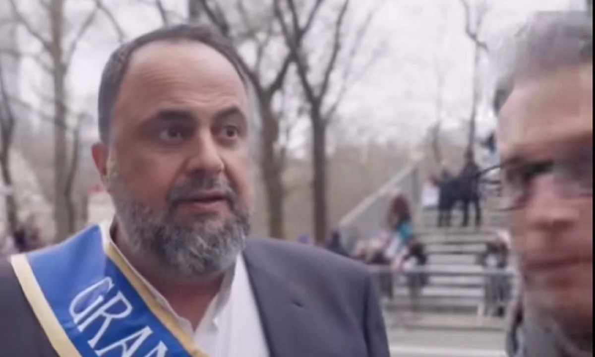 Βαγγέλης Μαρινάκης: Έμαθε το τρίτο γκολ του Ολυμπιακού εναντίον του Παναθηναϊκού κατά την διάρκεια της παρέλασης στη Νέα Υόρκη