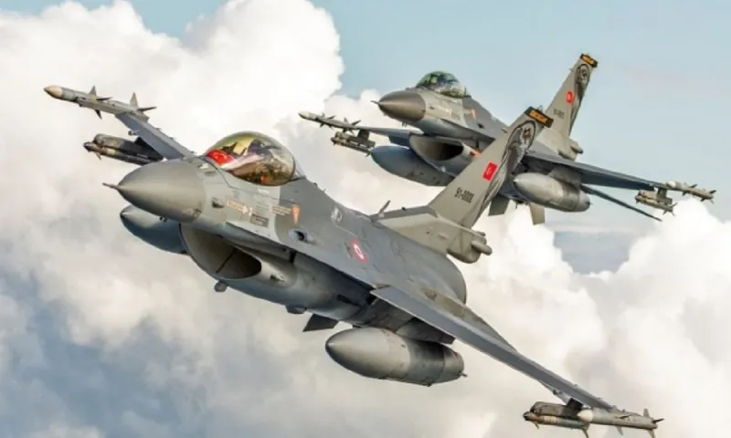 Η Ελλάδα βάζει μπλόκο στην αγορά των F-16 Viper και F-35 από την Τουρκία