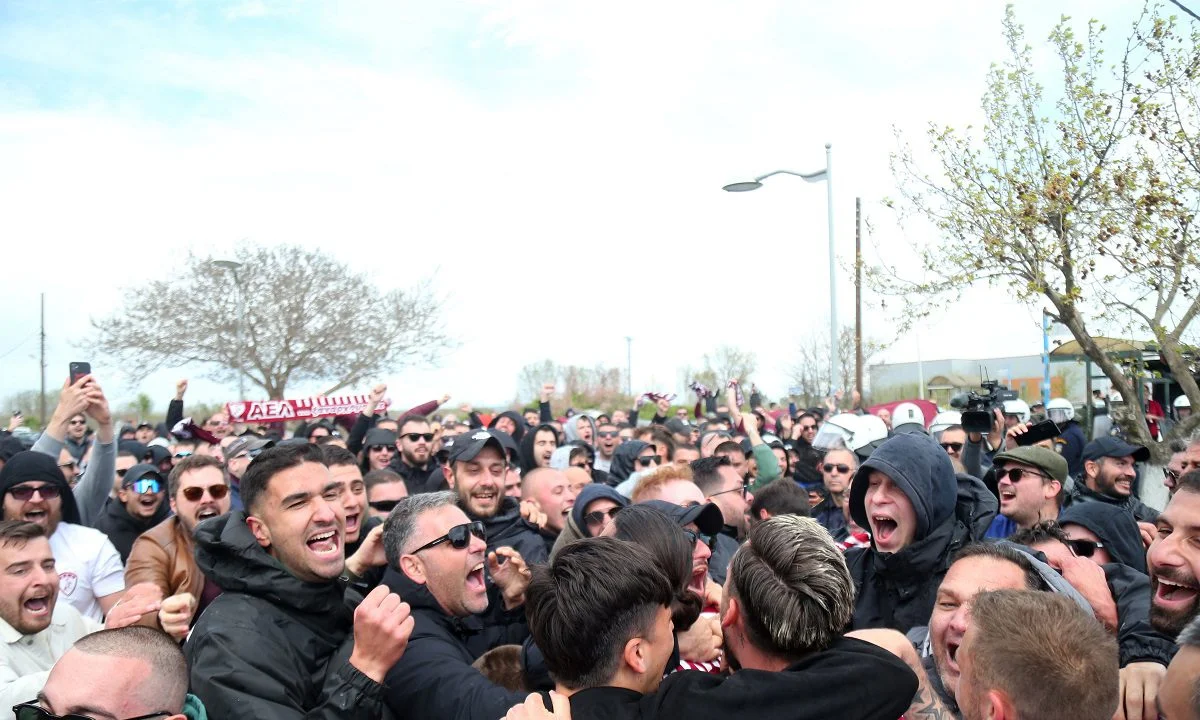 Η μεγάλη ΑΕΛ επέστρεψε εκεί που ανήκει και στη Λάρισα γίνεται πανικός