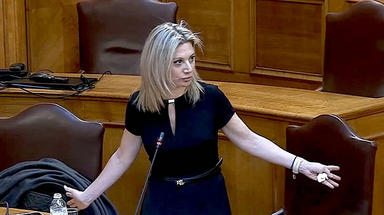 Η Μαρία Καρυστιανού στηλιτεύει τη Γ.Αδειλίνη - «Από πότε ένα πόρισμα Εθνικού Οργανισμού, που όρισε μάλιστα το ίδιο το Κράτος, αποτελεί "αθέμιτη επιρροή" ή "πίεση" ή "απειλή" σε δικαστικό λειτουργό;»