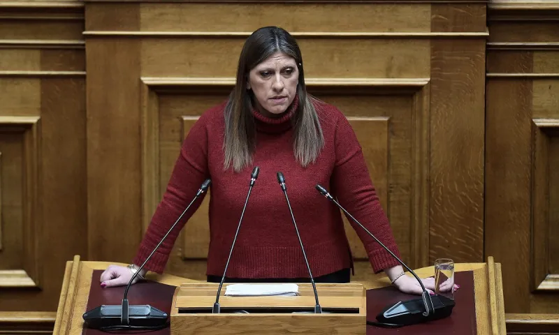 Ζωή Κωνσταντοπούλου: Όταν ήταν μικρή με γυαλιά και δεν ήθελε τους πολιτικούς