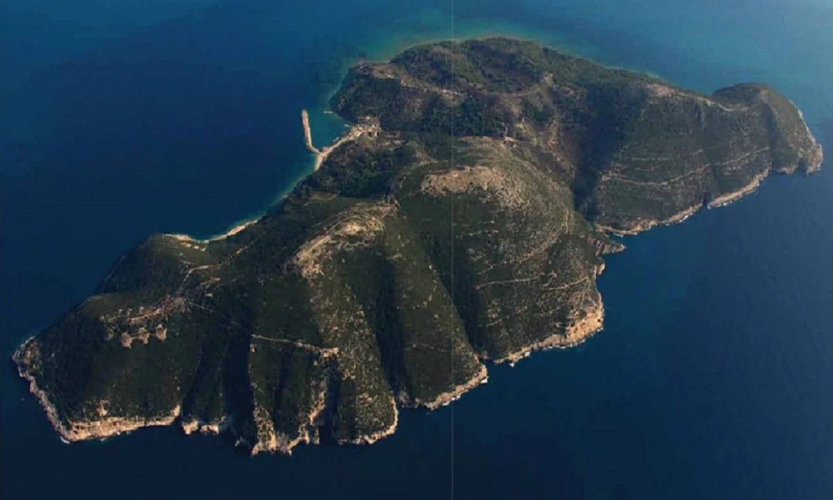 H άγνωστη σφαγή 15 οικογενειών Ελλήνων από Αλβανούς στο νησί Σάσων