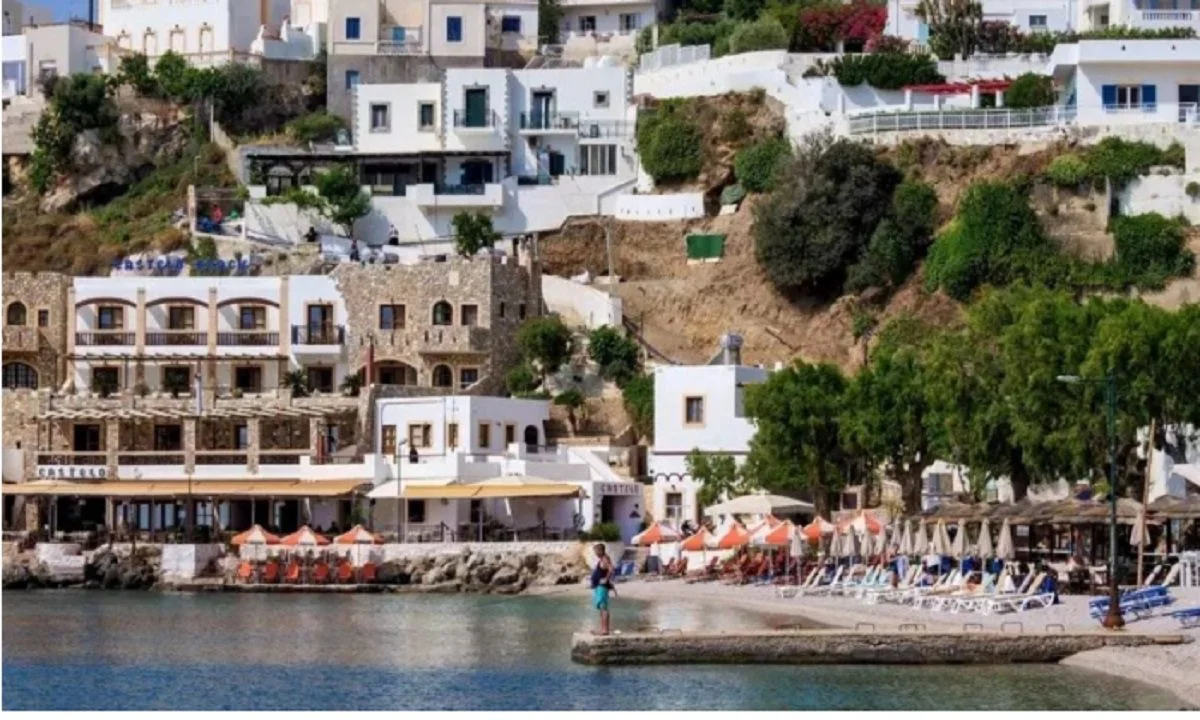 Αγοράζουν τα πάντα οι Τούρκοι στο Αιγαίο