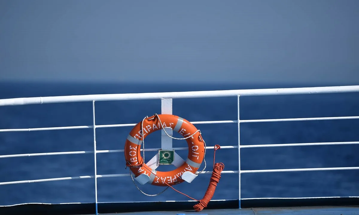 Το πρώτο σωσίβιο ήταν από φελλό