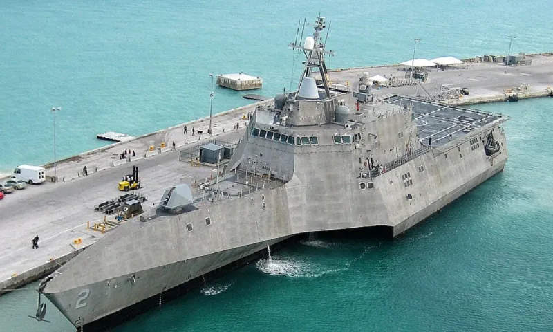Οι Αμερικάνοι έφτιαξαν τα αποτυχημένα Littoral Combat Ships και Zumwalt-class γιατί θα φτιάξουν επιτυχημένες τις φρεγάτες κλάσης Constellation;