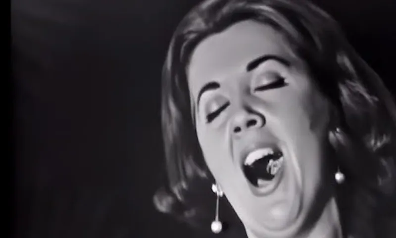 Η Ελληνίδα που πήγε Eurovision πριν πάει η Ελλάδα. Δεν είναι η Νάνα Μούσχουρη ούτε η Βίκυ Λέανδρος.