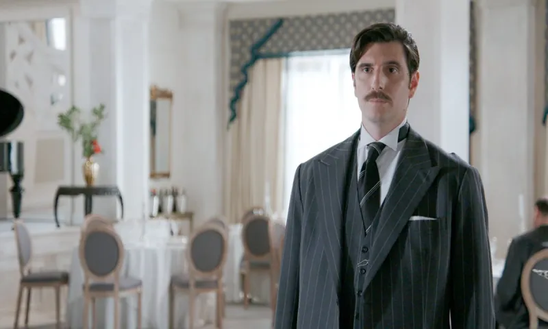 Grand Hotel: Μεγάλη αποκάλυψη για τον Ρήγα!