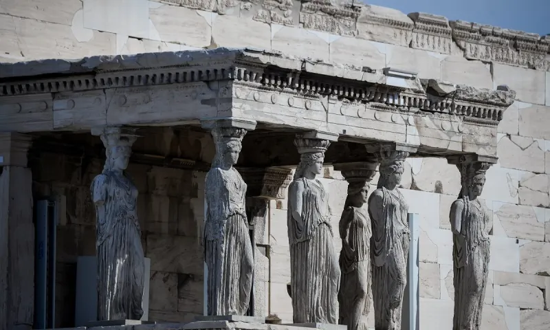 Γιατί το λένε Ερέχθειο;