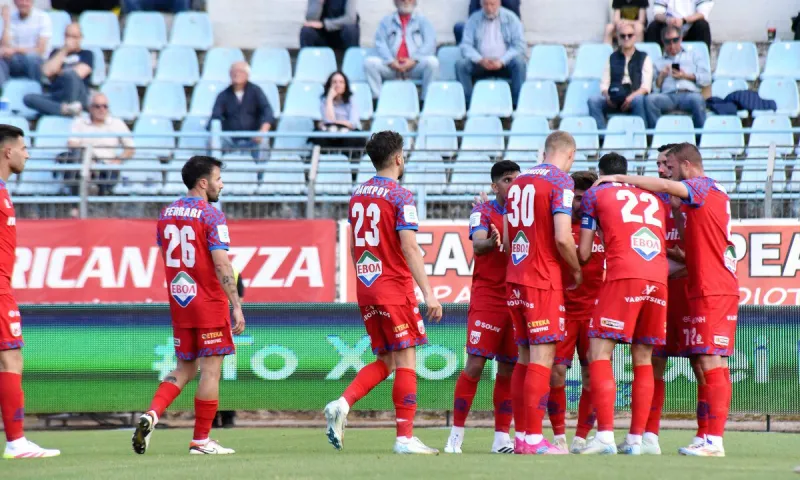 Λαμία - ΝΠΣ Βόλος 1-3: Τέλειωσε την Λαμία, βάζει σε δύσκολα και στην Καλλιθέα!
