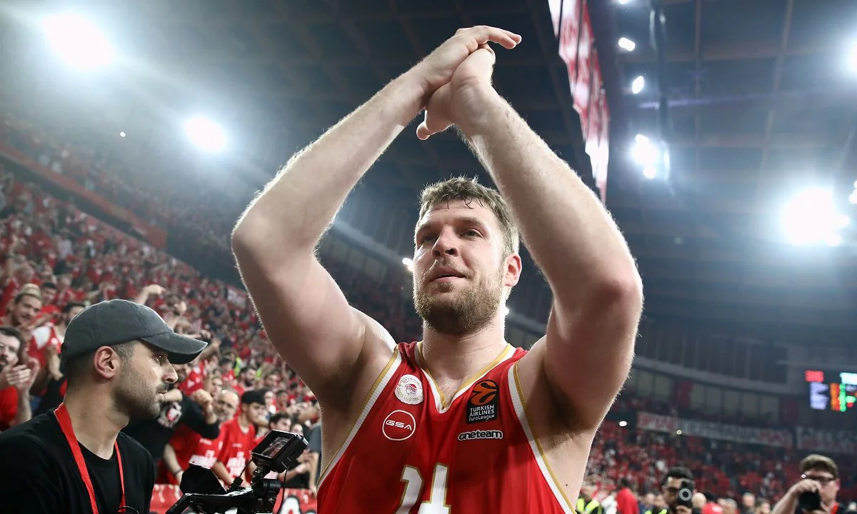 Τι είπε ο Σάσα Βεζένκοφ για το θέμα του MVP