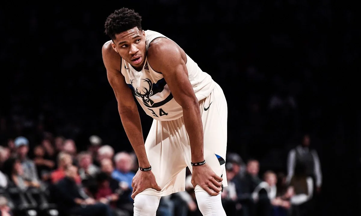Γιάννης Αντετοκούνμπο και Bucks ώρα μηδέν