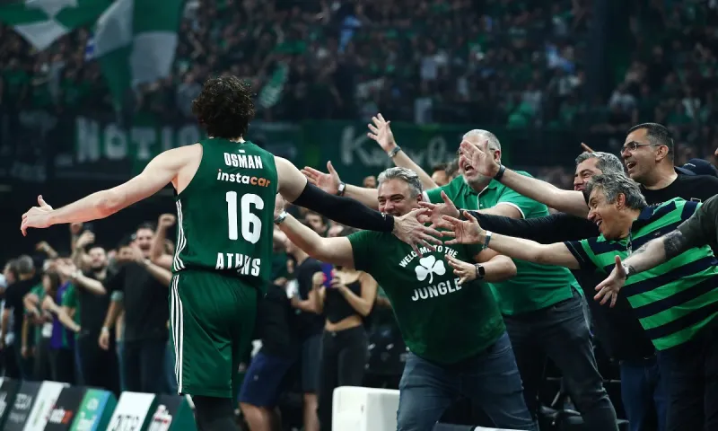 Παναθηναϊκός - Εφές 75-67: Οι πρωταθλητές Ευρώπης αγχώθηκαν αλλά έκαναν το 3-2 και είναι στο Final 4 για να υπερασπιστούν το στέμμα τους