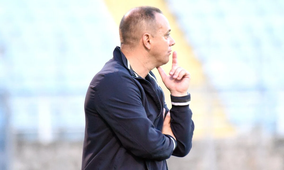 Η Λαμία στη Super League 2. Τα λάθη πολλά. Μεταξύ των... πολλών και η εντελώς άστοχη όπως αποδείχθηκε, επιλογή να επιστρέψει ο Βόκολος.