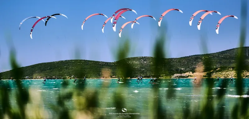 Ευρωπαϊκό Formula Kite: Δυνατό ξεκίνημα του Αλέξανδρου Κάμερον Μαραμενίδη στην Τουρκία