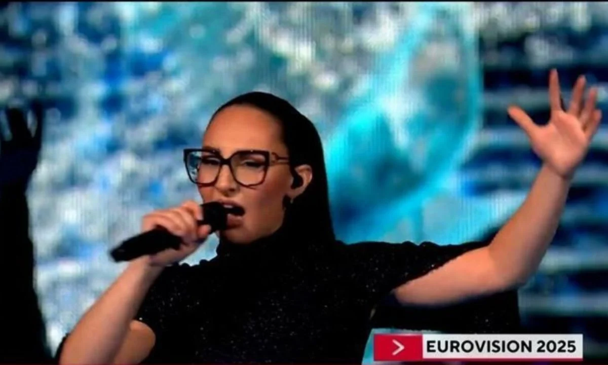 Στον τελικό της Eurovision 2025, η Κλαυδία ξεπέρασε τον εαυτό της. Χωρίς άγχος, με σταθερή φωνή και εκφραστικότητα που συγκίνησε.