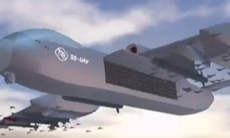 Jiutian SS-UAV: Το ιπτάμενο «αεροπλανοφόρο» της Κίνας με 100 drones στην κοιλιά του