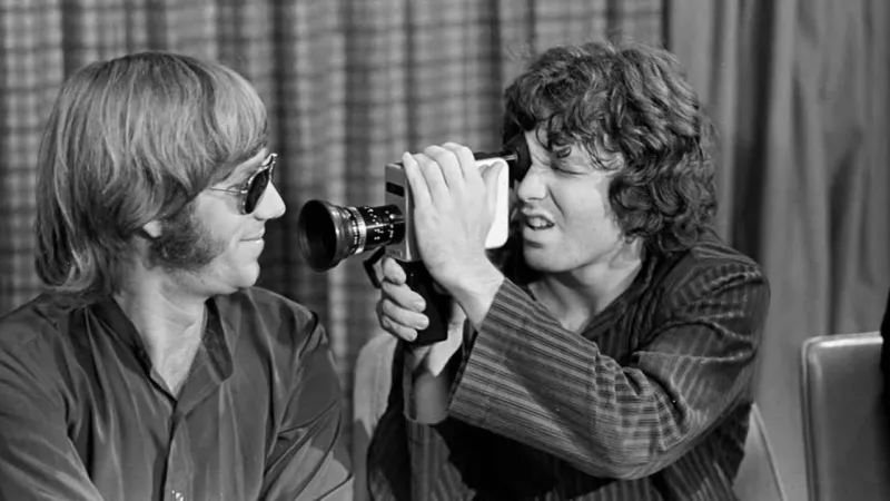 20 Μαΐου έφυγε ο σπουδαίος Ray Manzarek