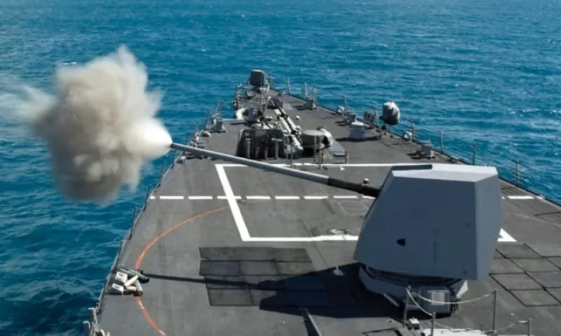 Το Πολεμικό Ναυτικό θωρακίζεται με Mk45 και OTO Melara