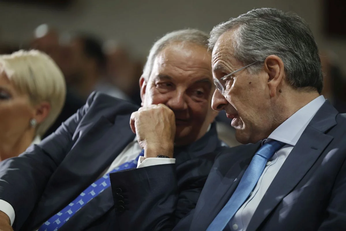 Ανησυχία στο Μαξίμου, καθώς οι δύο πρώην πρωθυπουργοί ετοιμάζονται να «ξαναχτυπήσουν» σε εκδήλωση στο Πολεμικό Μουσείο.