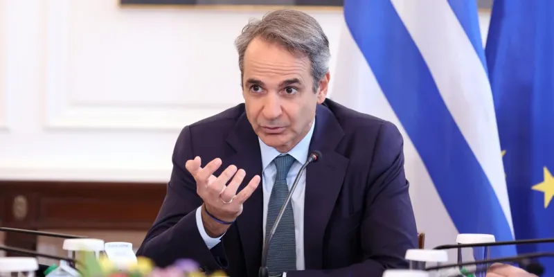 Κυριάκος Μητσοτάκης - ΟΠΕΚΕΠΕ: Αντί να απολογηθεί για το σκάνδαλο, παρουσιάστηκε σαν «Μέγας Αλέξανδρος» που θα κόψει τον «γόρδιο δεσμό» της διαφθοράς