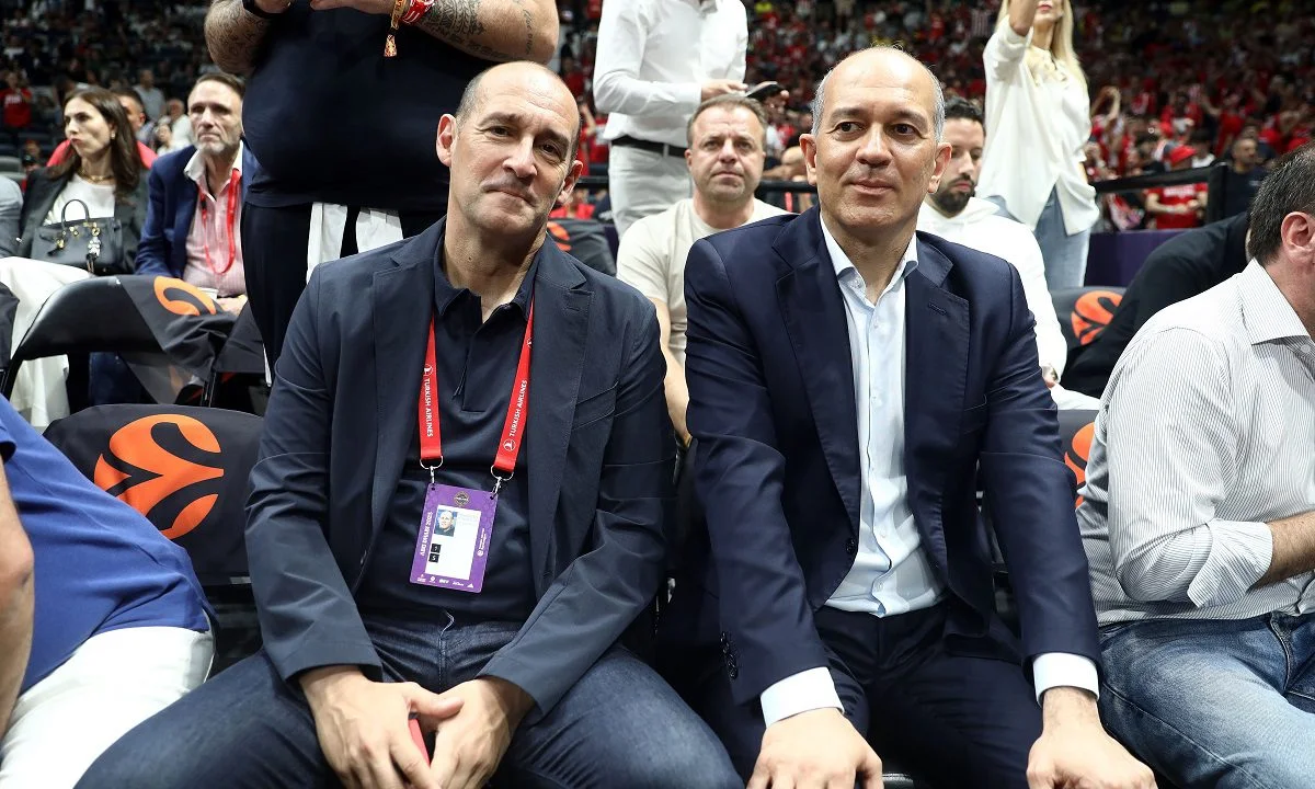“Μπαμ” 500 εκατ. από τους Αγγελόπουλους – Επενδύσεις σε Κορέα και Κίνα για νέο στόλο