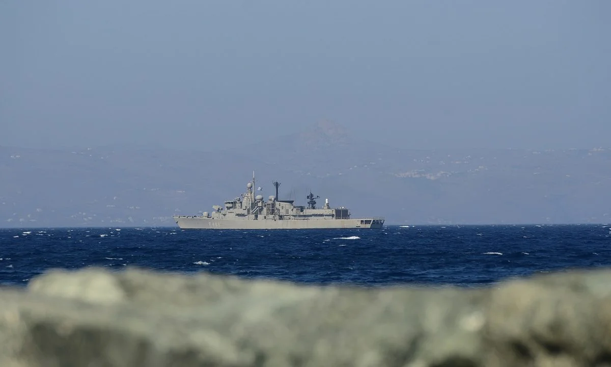 Φρεγάτες: S… μέχρι να σβήσει ο ήλιος: Η φρεγάτα που δεν λέει να παροπλιστεί