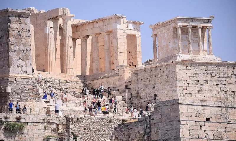 Ο βασιλιάς πέθανε και το πολίτευμα της βασιλείας καταργήθηκε γιατί θυσιάστηκε για την πόλη του - Ο πολιτικός υπόδειγμα στην Αρχαία Ελλάδα