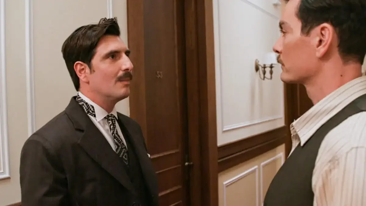 Grand hotel επόμενα επεισόδια: Η αστυνομία ψάχνει Αλίκη και Πέτρο, όπως θα παρακολουθήσουμε στη συνέχεια της σειράς του ΑΝΤ1.